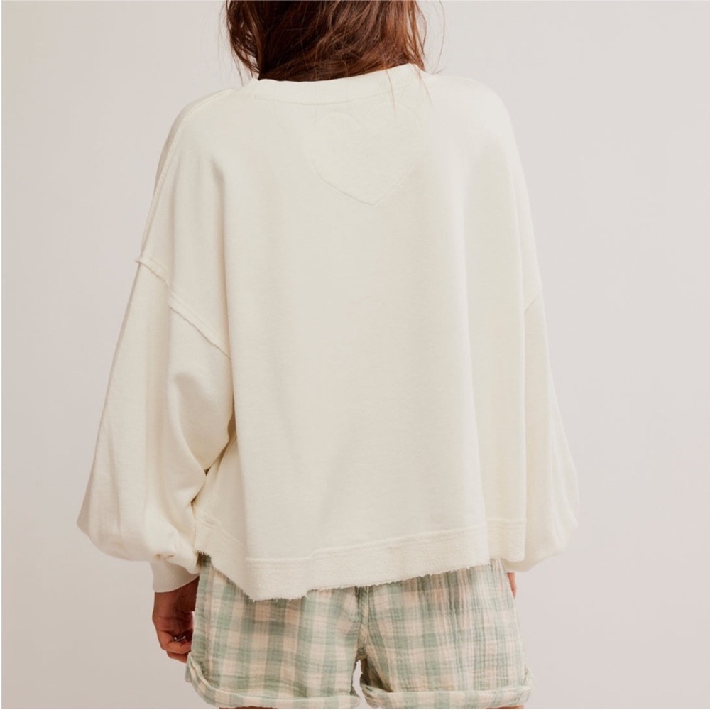 Free People Trish Sweatshirt in White NWOT oversized L - Picture 2 of 5